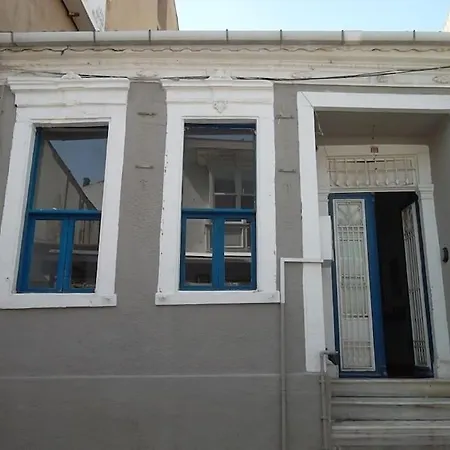Apartment Authentic Historical Greek House